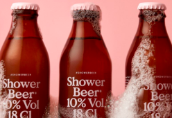Shower Beer, è arrivata la birra che si gusta direttamente in doccia!