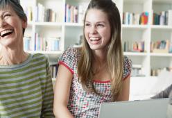 La migliore amica dei teenager? È la nonna!