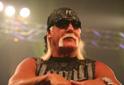 Hulk Hogan: in mutande fuori casa e senza chiavi