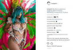 Rihanna: look mozzafiato per la festa nelle Barbados