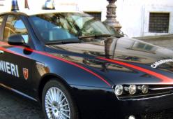 Evade dai domiciliari ma viene scoperto perché litiga con la fidanzata: arrestato