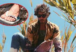 Stefano de Martino ha un piede con sei dita? Ecco la foto che fa discutere