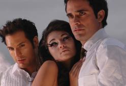 “Coppia” a tre: ecco la storia di Juliet e dei suoi due mariti Tom e Sam