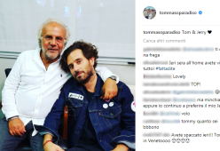I Thegiornalisti cantano "Riccione" con Jerry Calà