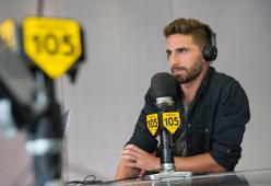 Fabio Borini dà "il calcio d'inizio" a 105 Mi Casa: guarda le foto