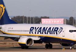 Ryanair, dal 1 novembre si potrà portare a bordo, gratuitamente, un solo bagaglio a mano, il secondo va obbligatoriamente in stiva