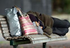 Cassazione: senzatetto che si introduce in abitazione privata per ripararsi dal freddo non commette reato