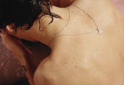 HARRY STYLES
Two ghosts