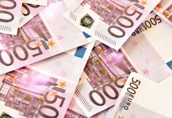 Ginevra: centinaia di banconote da 500 euro intasano i bagni della banca 
