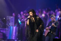 Elisa alla regia per il video di "Ogni Istante"