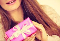 Le donne sono più generose degli uomini: ora, uno studio lo conferma!