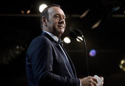 Un ritratto di Kevin Spacey al museo di Londra scatena la polemica #MeToo