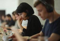 Quattro giovani su dieci trovano lavoro grazie alle raccomandazioni