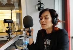105 Take Away, nuova performance per Alexia: ecco "Million Reasons" di Lady Gaga