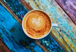 Ecco perché non dovresti bere caffè a stomaco vuoto
