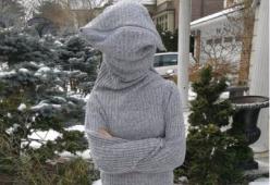 Il maglione per asociali conquista il mondo