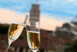 “Il prosecco rovina i denti irrimediabilmente”: lo dice una ricerca inglese