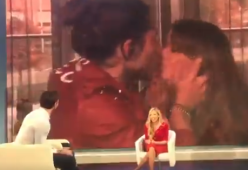 Ivana Mrazova e Luca Onestini si baciano in diretta: è nata una coppia?