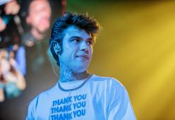 Fedez pubblica a sorpresa un singolo natalizio