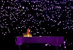 Justin Timberlake ottiene il "perdono" del Super Bowl: ecco le foto e il video dell'Halftime Show