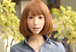 Giappone: il primo robot che condurrà il tg si chiama Erica