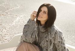 Laura Pausini regala una nuova canzone ai suoi fan