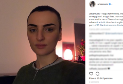 Arisa ci ripensa e torna ai capelli corti: "Diamoci un taglio, troppa femminilità"