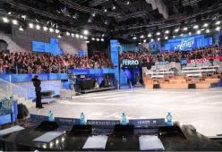 #Amici17, 14esima puntata: gli allievi provano le felpe verdi, ma nessuno conquista il Serale
