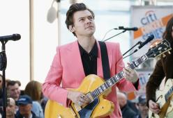 Harry Styles: debutto del tour europeo con due inediti