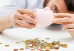 Per l'Eurostat anche chi lavora rischia la povertà: gli uomini più delle donne