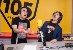 Elio e le Storie Tese giocano al Casaoke nella Casa di Max Brigante
