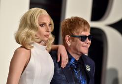 Lady Gaga omaggia Elton John con una cover di "Your Song". Ascoltala qui