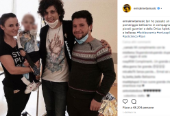 Ermal Meta in visita ai piccoli malati di leucemia all'ospedale di Bari