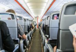 Ecco dove sedersi in aereo per evitare germi e malattie
