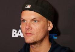 Morte Avicii, nuove indiscrezioni sul presunto suicidio: potrebbe essersi tolto la vita con un pezzo di vetro