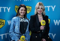 Emma Marrone con Ylenia nel backstage di Amici 17