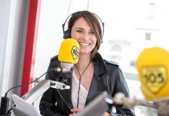 Anna Safroncik canta Non Amarmi insieme ad Alan Caligiuri