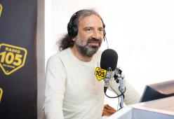 Stefano Bollani a 105 Friends: le foto dell'intervista