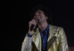 Ermal Meta, parte il tour. Il messaggio su Facebook: "Gli ultimi tre anni sono stati indescrivibili"