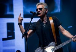 Ligabue nuovi live in vista: "Il 2019? Lo vedo pieno di concerti" 