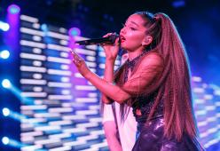 Ariana Grande si è fatta un tatuaggio in memoria del padre del fidanzato