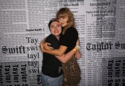 Taylor Swift incontra Lexie, una fan che combatte contro una grave malattia