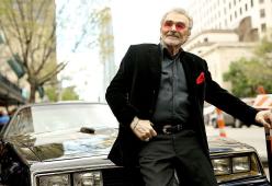 Addio a Burt Reynolds, il mondo del cinema piange la star di "Boogie Nights"