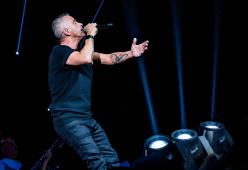 Eros Ramazzotti: ecco il titolo del nuovo album e le date del tour