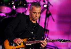Eros Ramazzotti accusato di plagio per il brano “Due respiri” di Chiara Galiazzo