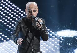 Edema alle corde vocali: Enrico Ruggeri dovrà operarsi