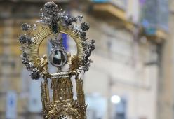 Napoli, si ripete il miracolo di San Gennaro