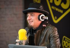 J-Ax a 105 Mi Casa: le foto dell'intervista