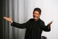 “Luca Laurenti è morto”: notizia diffusa sui social ma è solo una macabra bufala