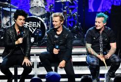 I Green Day diventano un po' più ricchi ogni ottobre grazie a "Wake Me Up When September Ends". I numeri